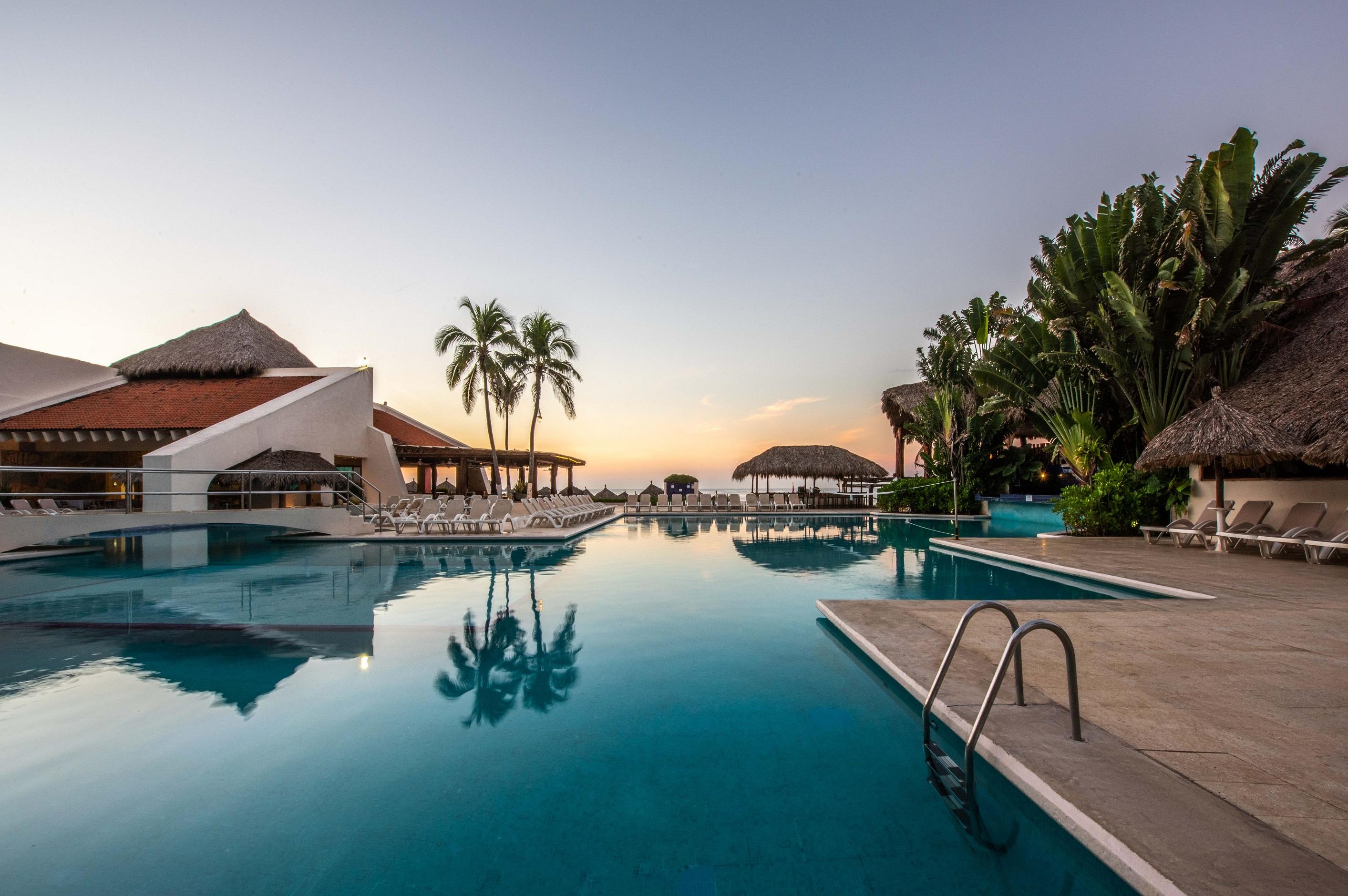 Park Royal Beach Ixtapa Ixtapa  Exterior photo